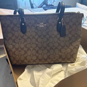 Coach Tote